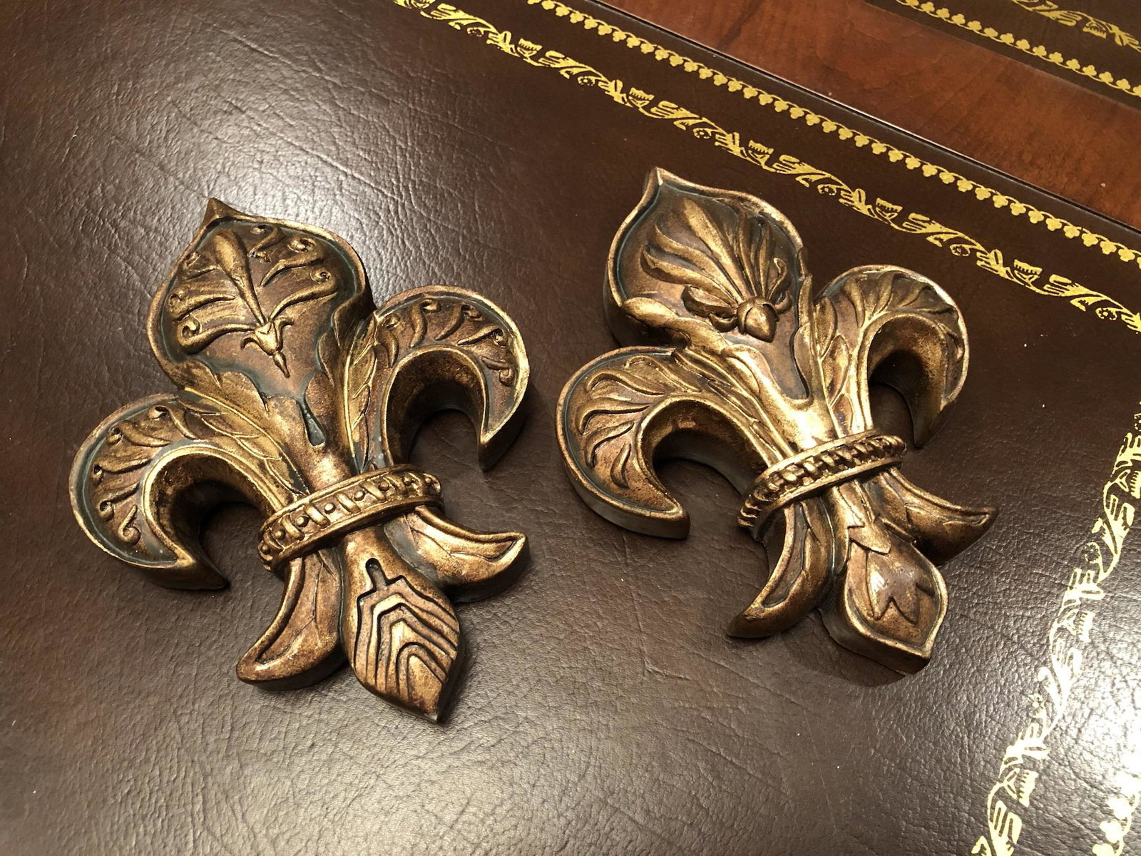 Gilt Fleur de Lis Wall Hangings Pair (1 of 2)