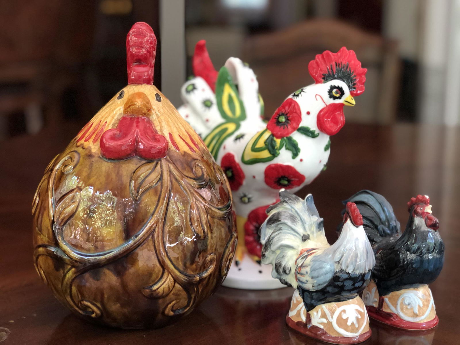 Lot of 4 Ceramic Painted Figural Chickens (1 of 3)