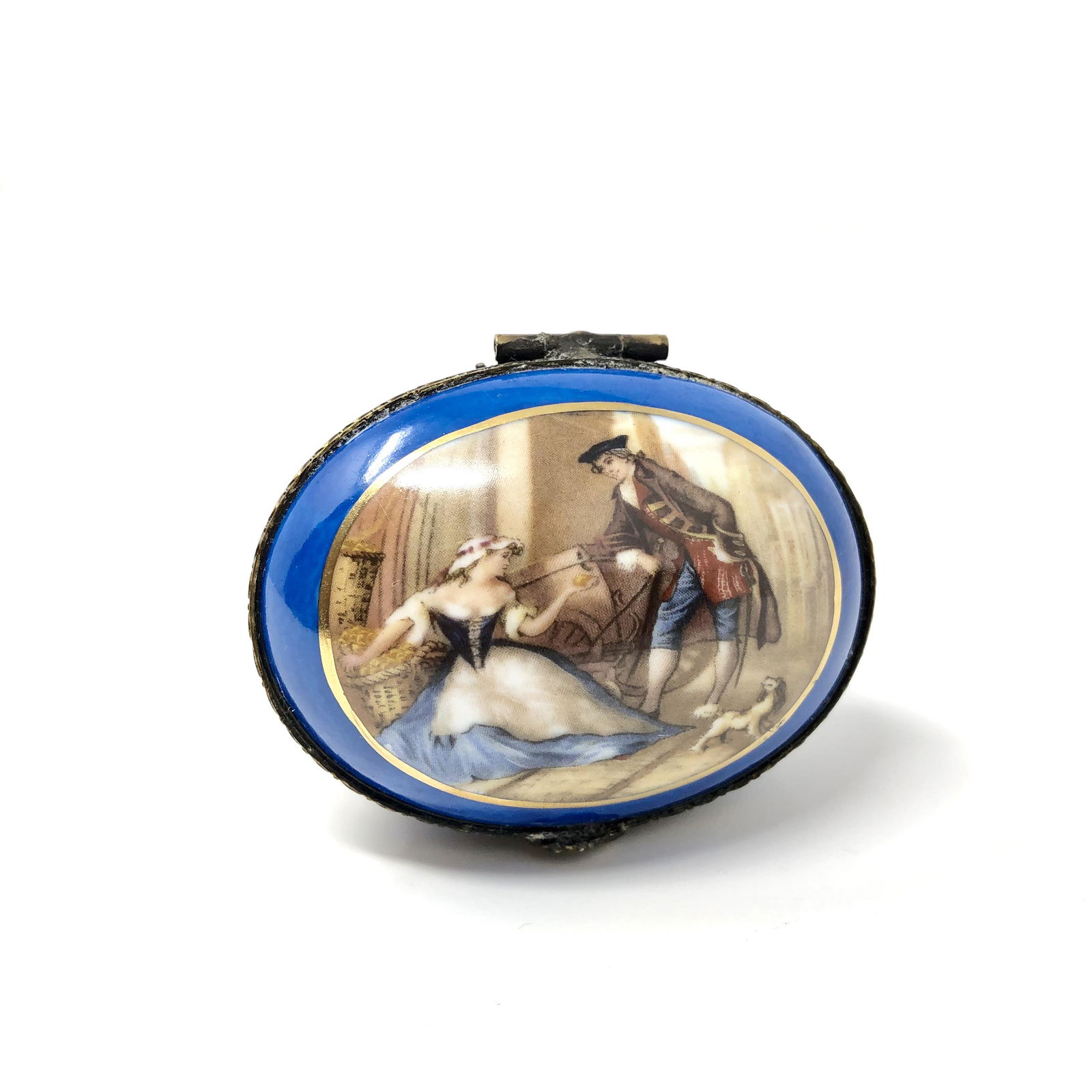 Courting Scene Peint Main Limoges France Porcelain: Courting Scene Peint Main Limoges France Porcelain Trinket Box. Hand painted, signed and or marked. Approx. 1 1/2-inches Tall by 1 3/4 by 2 1/2-inches In Dimension. In beautiful as-is, as-shown collec