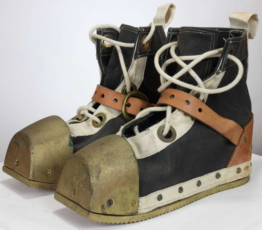 Vintage Lightweight Canvas Brass Diving Boots Like New: This pair of boots is in fantastic condition with what appears to be very limited use. Black & white canvas top gives these boots a sharp look and noticeable difference from single color military exam