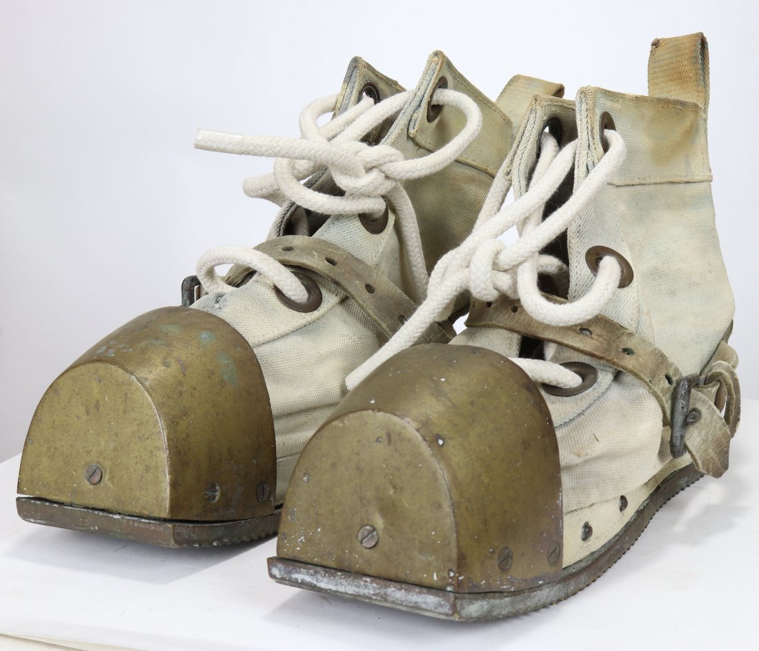 Old US Navy Style Lightweight Canvas Brass Diving Boots: Classic pair of boots is in very nice condition with what appears to be very limited use. White canvas body with leather heal. Brass toes, wood innersole, brass corrugated sole, leather straps. White 