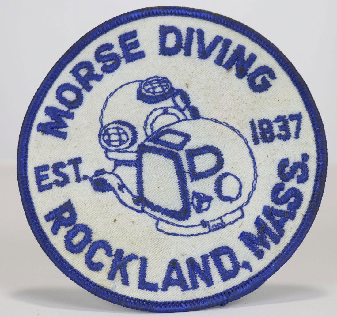Morse Diving Equipment US Navy Mark V & Mark 12 Patch: Vintage Morse Diving Equipment, Rockland Massachusetts patch featuring both the US Navy V and Mark 12 helmets. Unused condition.