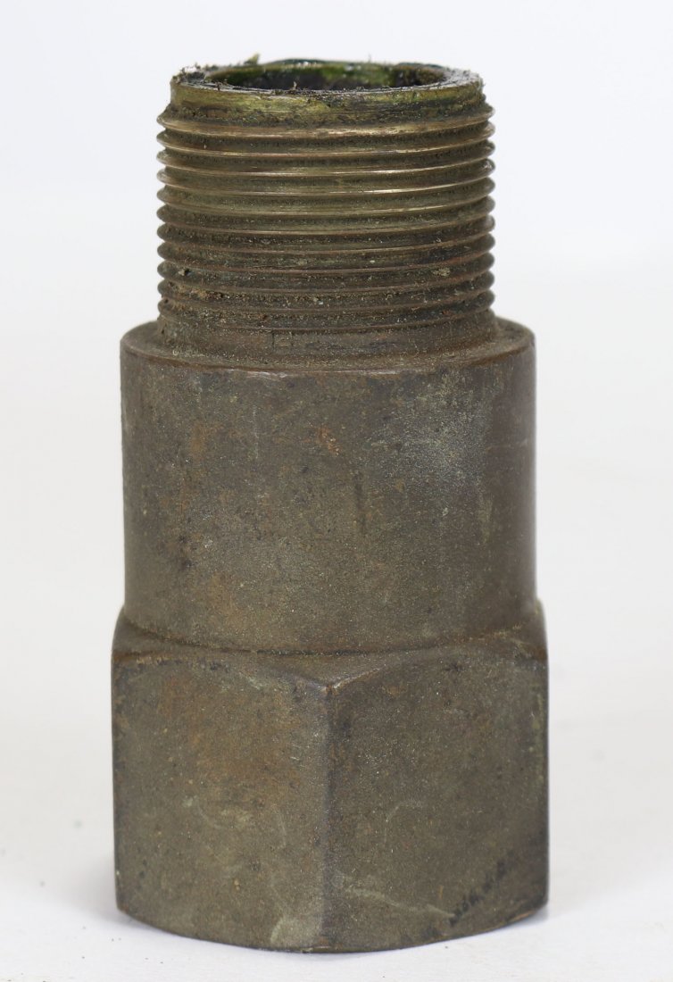 Antique Diving Helmet Non-Return Valve Mark V Style: Nice original condition non-return valve. This style was commonly used on the US Navy Mark V helmets as well as other American made hats. No stampings are visible.