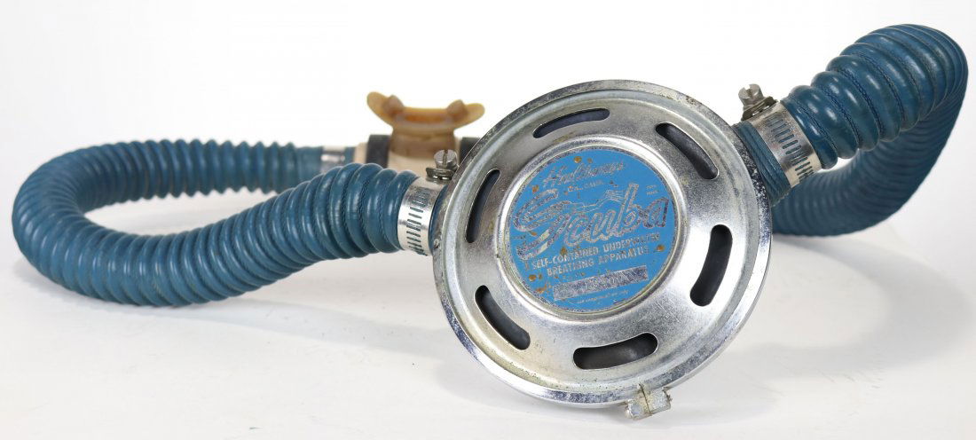 Healthways Double Hose Regulator Circa 1957-59: Circa 1957-59 Healthways double hose regulator. This example features a blue hose and Healthways mouthpiece. Condition of the hose and mouthpiece can be seen in photos. Unit is untested and being sold