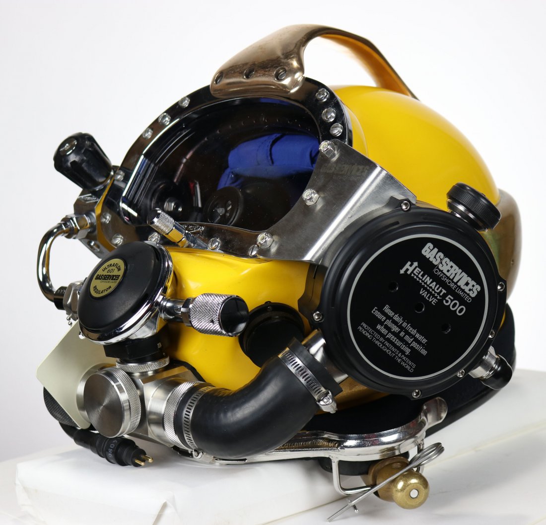 Gas Services Helinaut 500 Diving Helmet Never Used!: This is a very rare and likely the nicest example of a Helinaut helmet you will ever find for sale! This helmet was sold by Gas Services located in Aberdeen Scotland. The Helinaut 500 was built in a h