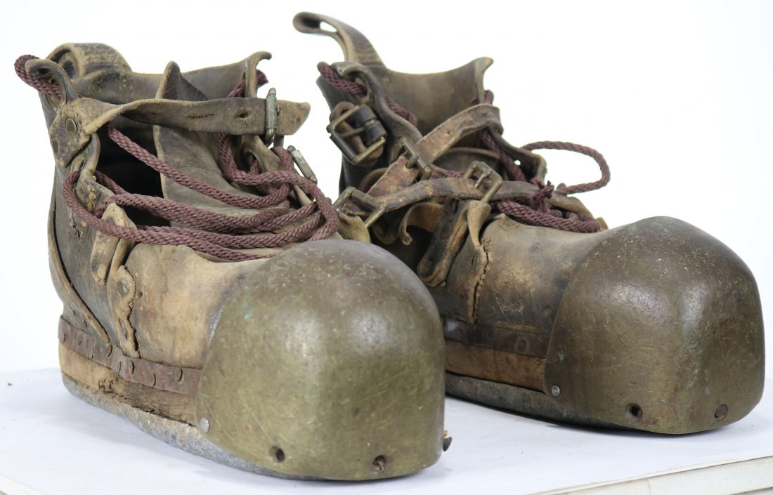 Vintage Korean Hard Hat Divers Boots Brass & Lead: Nice vintage pair of diving boots, likely used in Korea. Made of leather with a wood sole, brass toe and lead bottom. Still in good displayable state, see photos for overall condition. Pair weights 33