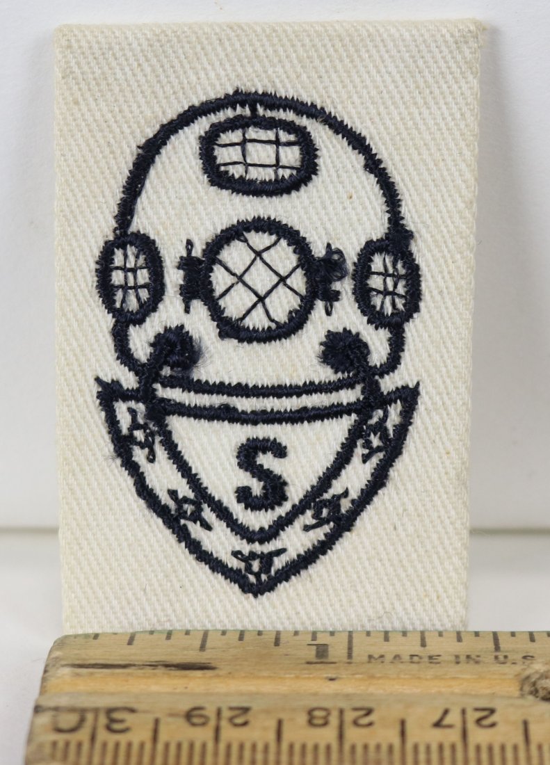 WW2 Vintage USN Salvage Diver Summer Uniform Insignia: WWII vintage USN Divers salvage DIVER insignia for summer uniform in excellent condition.