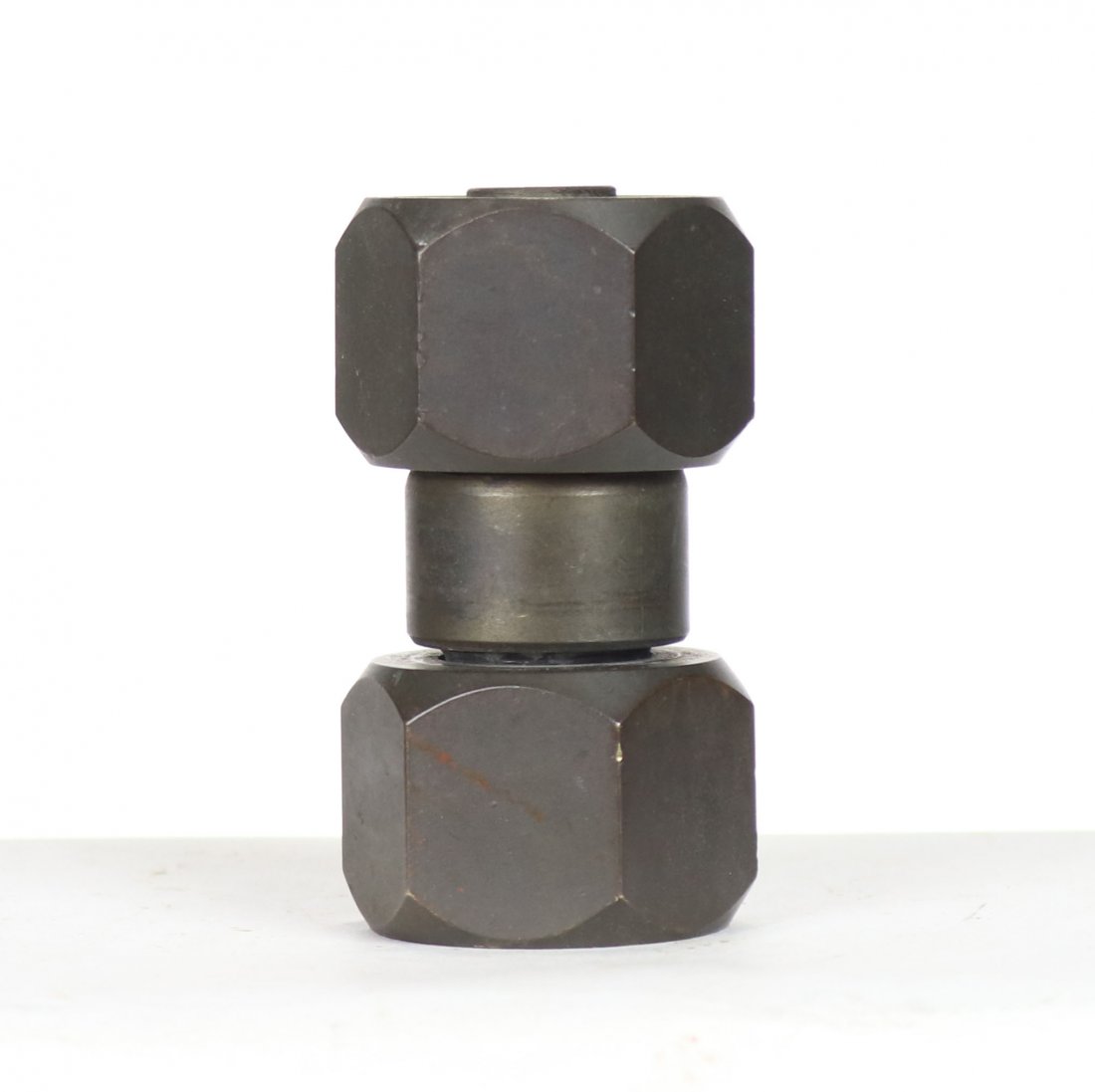 USN Mark V Helmet hose Double Female Coupling NOS: A New Old Stock solid brass Double Female Coupling for divers air hose, as shown in the USN 1943 Diving Manual. Unmarked with no signs of any wear on the surfaces and with a very heavy storage patina.