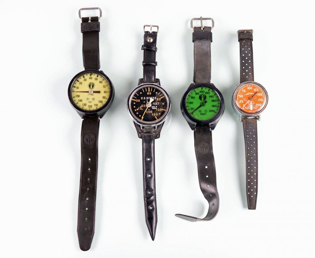 4 Vintage US Divers Depth Gauges Calypso & French (1 of 2)