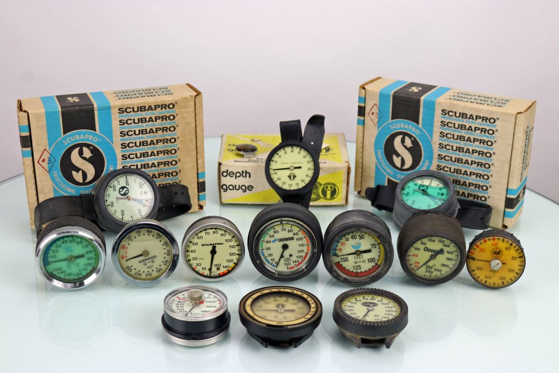 Collection of 13 Depth Gauges ScubaPro USD Dacor & More (1 of 7)