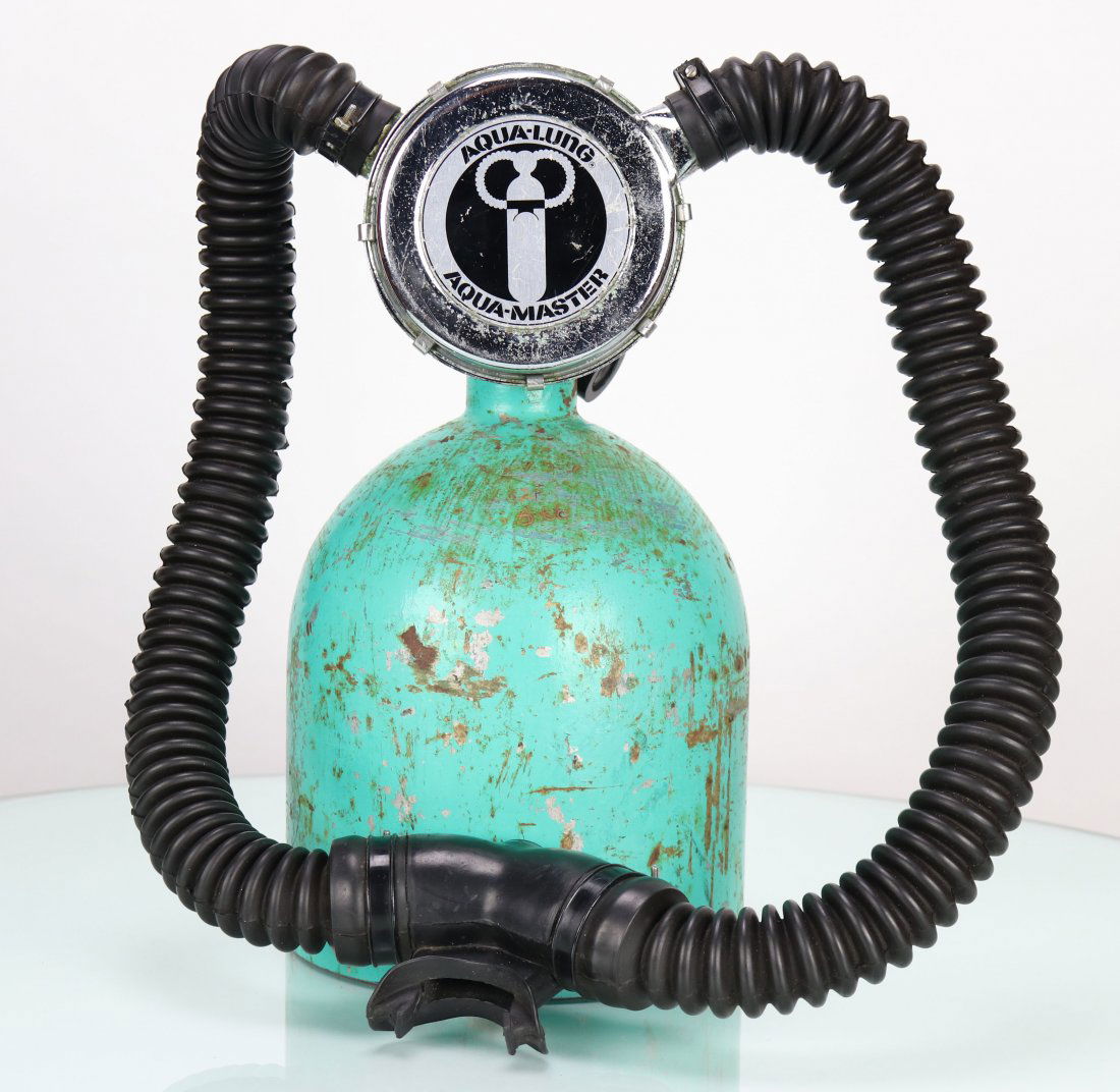 1970 US Divers Aqua-Master Double Hose Regulator (1 of 5)