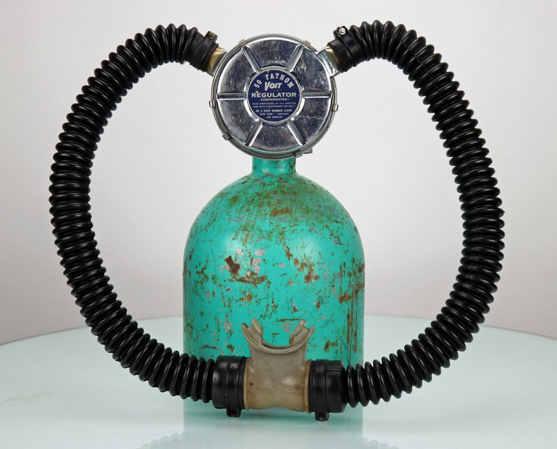 Voit 50 Fathom VCR2 Chrome 1960s Double Hose Regulator: Great looking Voit 50 Fathom double hose regulator. Referred to as the VCR2 in the catalogs, this example features the chrome body rather than the blue painted one. Made during the early 1960s, the or