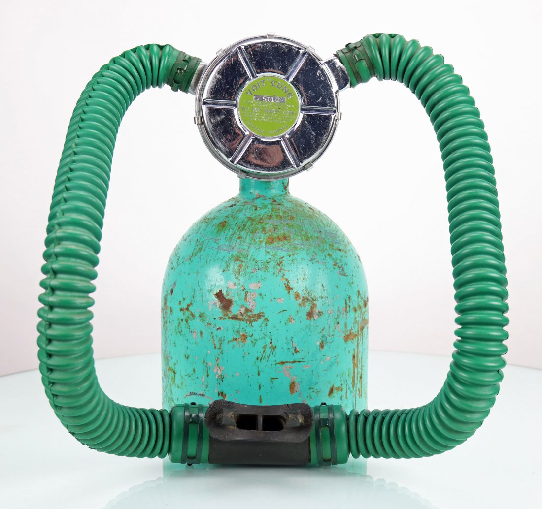 Voit Lung 1956 Green Label Sea Hunt Two Hose Regulator (1 of 5)