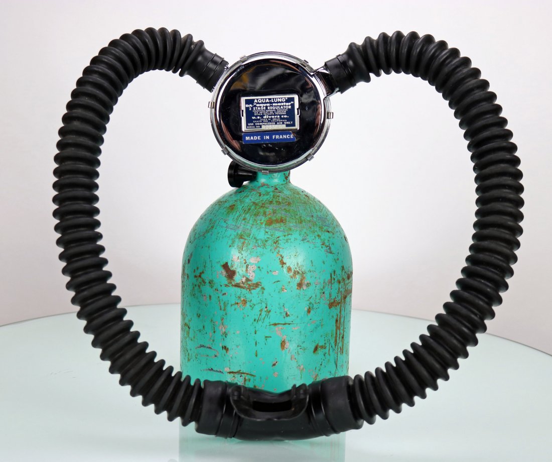 Made In France USD DA Aqua Master Double Hose Regulator (1 of 5)