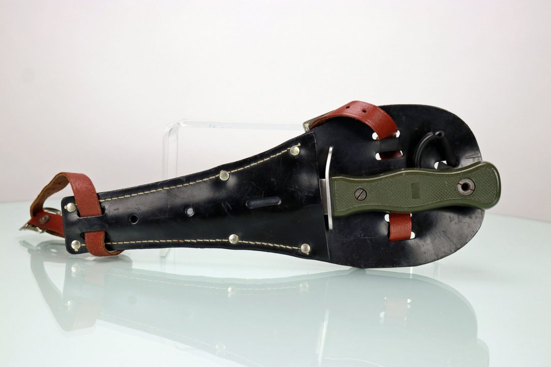 German Military FKS 70 Combat Dive Knife & Sheath (1 of 5)