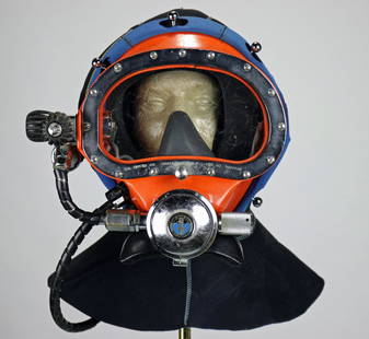 Vintage Kirby Morgan KMB-10 Band Mask: Vintage nice vintage Kirby Morgan model KMB-10 Band Mask. This is an original unrestored example. Features the U.S. Divers Co information on the chrome lens retainer. Demand regulator also features