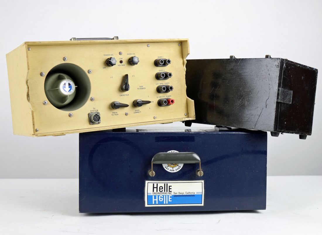 3 Vintage Communication Boxes, Helle and US Divers (1 of 4)