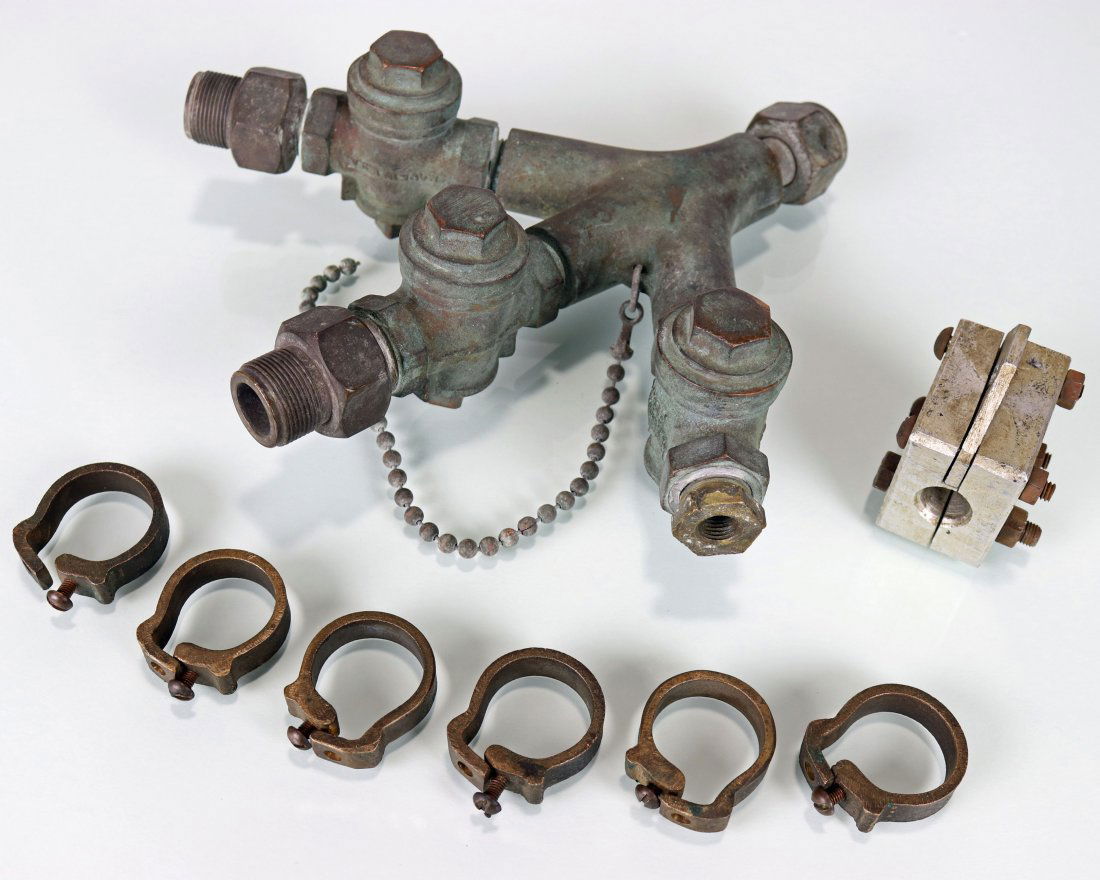 Mark V Divers Air Line Triple Manifold, 6 Clamps, Block (1 of 4)