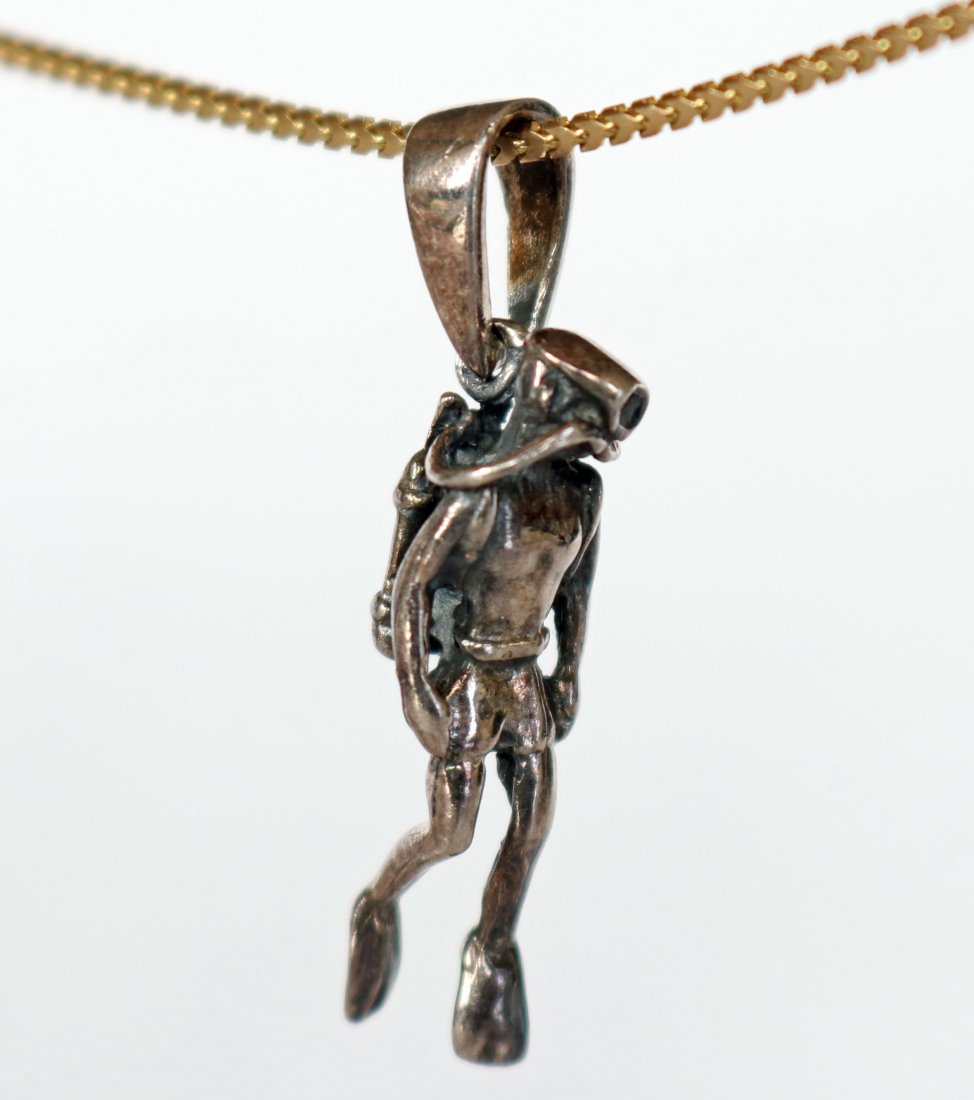 Sterling Silver Double Hose & Tank Helmet Diver Pendant (1 of 5)