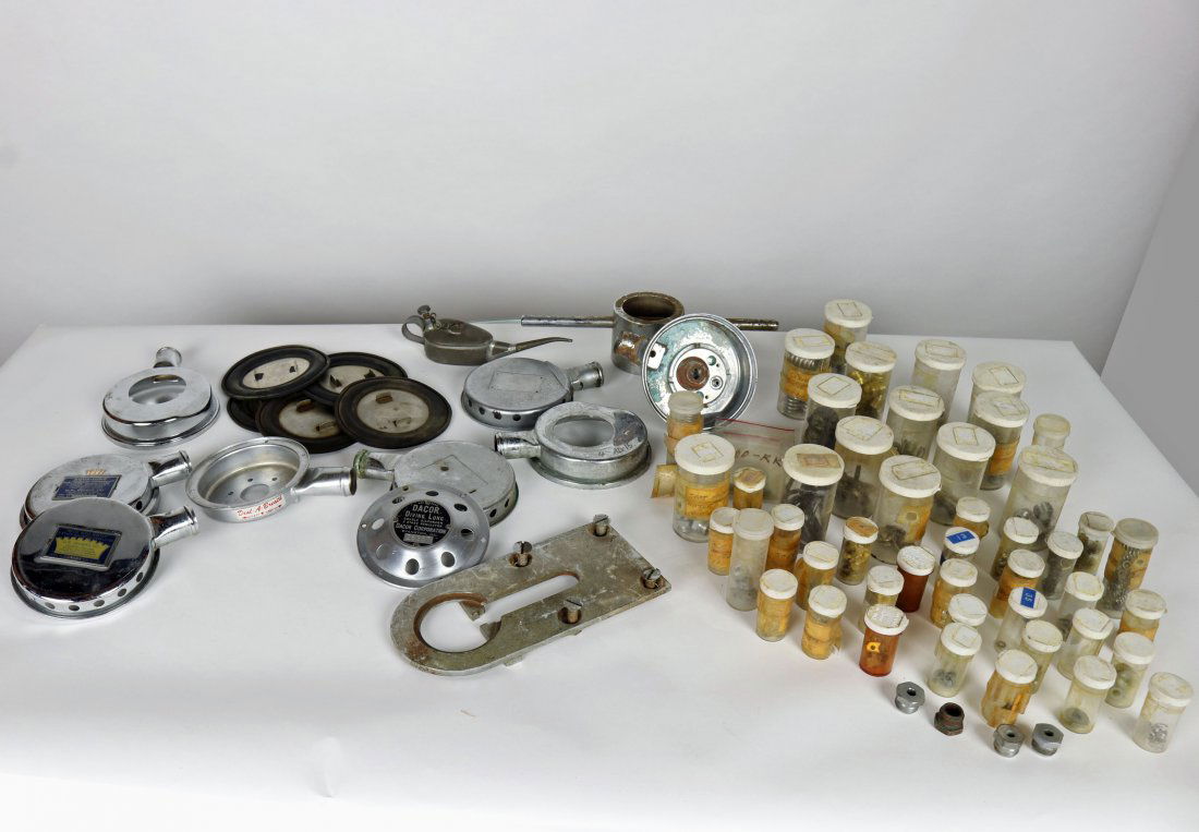 Large Grouping Of Double Hose Regulator Parts USD DACOR (1 of 4)