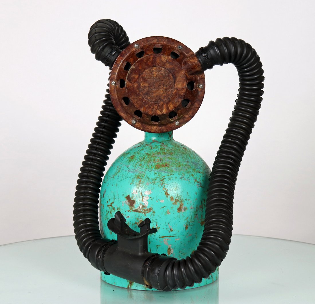 1950s USD Jet Air Brown Phenolic Double Hose Regulator (1 of 4)