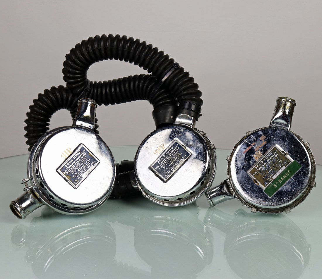 3 US Divers DA Aqua Master Double Hose Regulators (1 of 3)