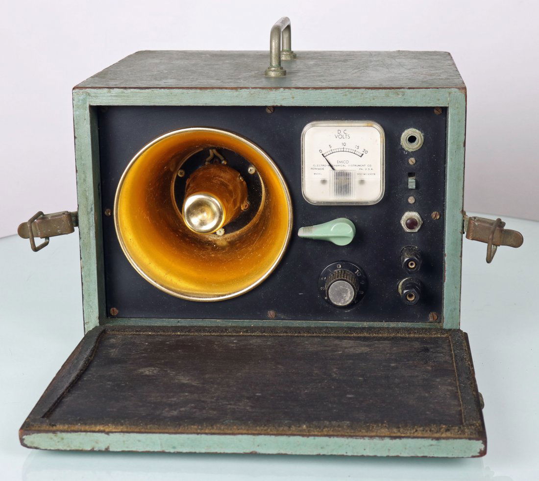 Vintage Single Diver Communications Dive Telephone (1 of 4)