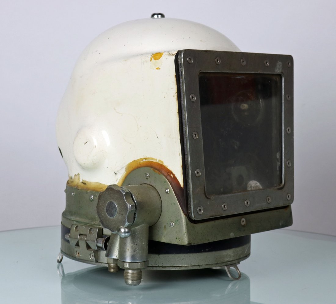 Early Advanced Diving Equipment Swindell Diving Helmet (1 of 10)