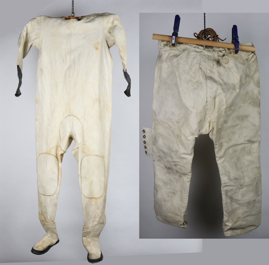 DESCO Lightweight Suit w/ Navy Stamp & Chaffing Pants (1 of 8)
