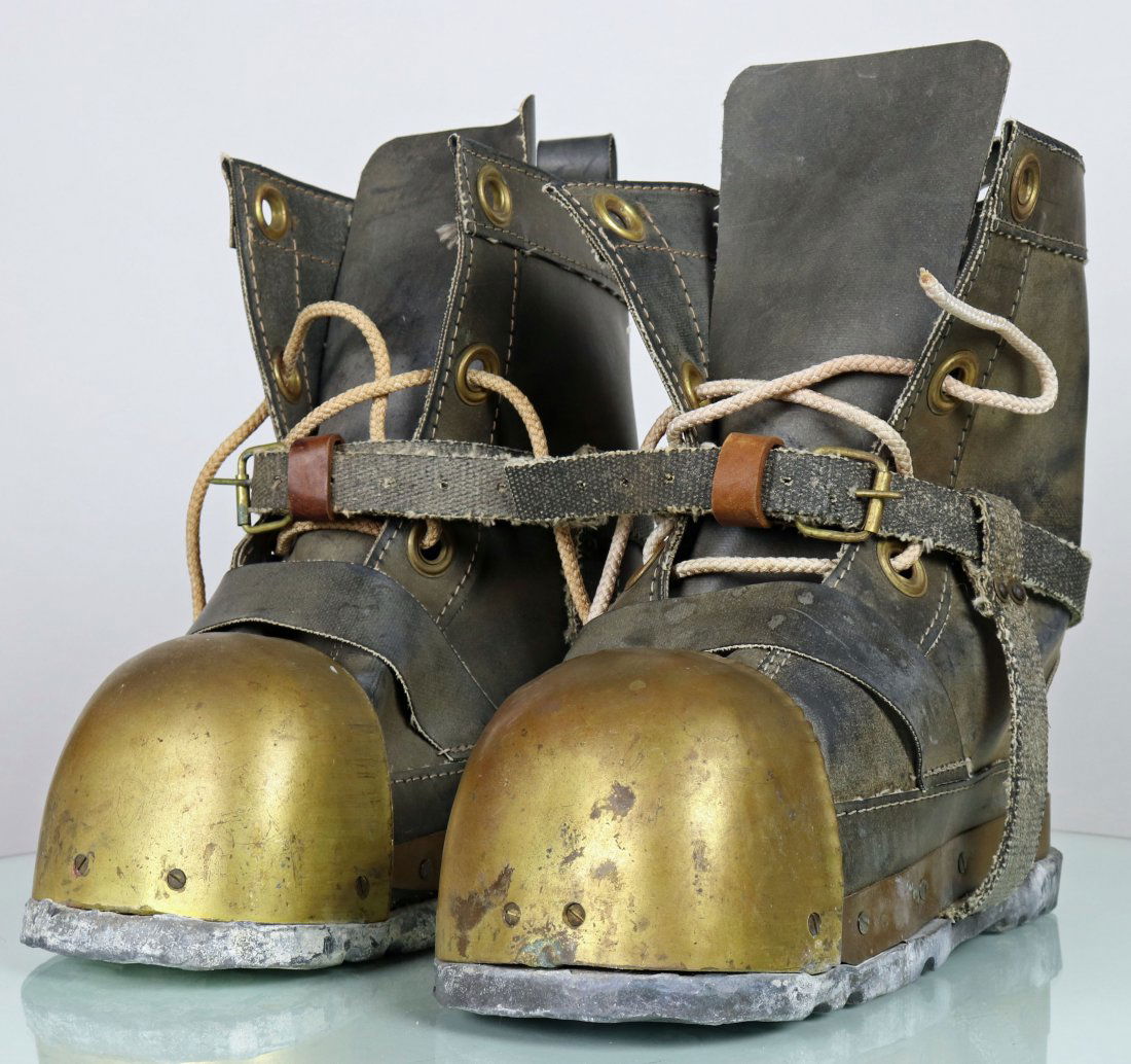 Classic Large Soviet / Russian Divers Boots (1 of 5)