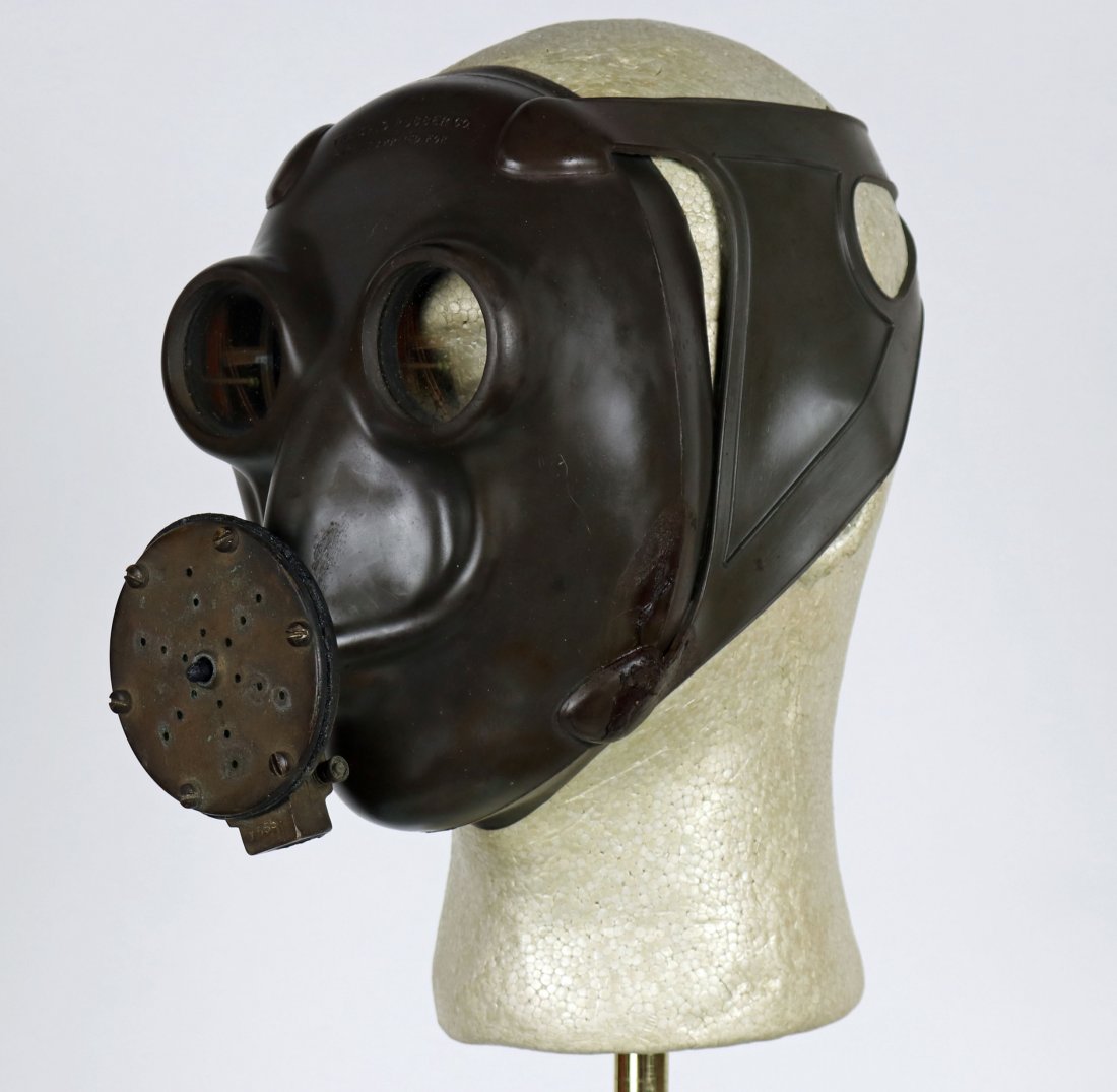 WW2 Victor Berge Ohio Rubber Mask Regulator w/ History: Incredible World War 2 Ohio Rubber Mask, aka Victor Berge mask with history included. This rubber mask was used for shallow water jobs in waters less than 35 feet. While a majority of these masks have