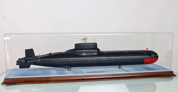 Large Soviet Typhoon Ballistic Missile Submarine Model: This is a very impressive and detailed model of a Soviet Typhoon Class Ballistic Missile Submarine SSBN. The model is housed in an acrylic display case with a wood base. The base of the case measures