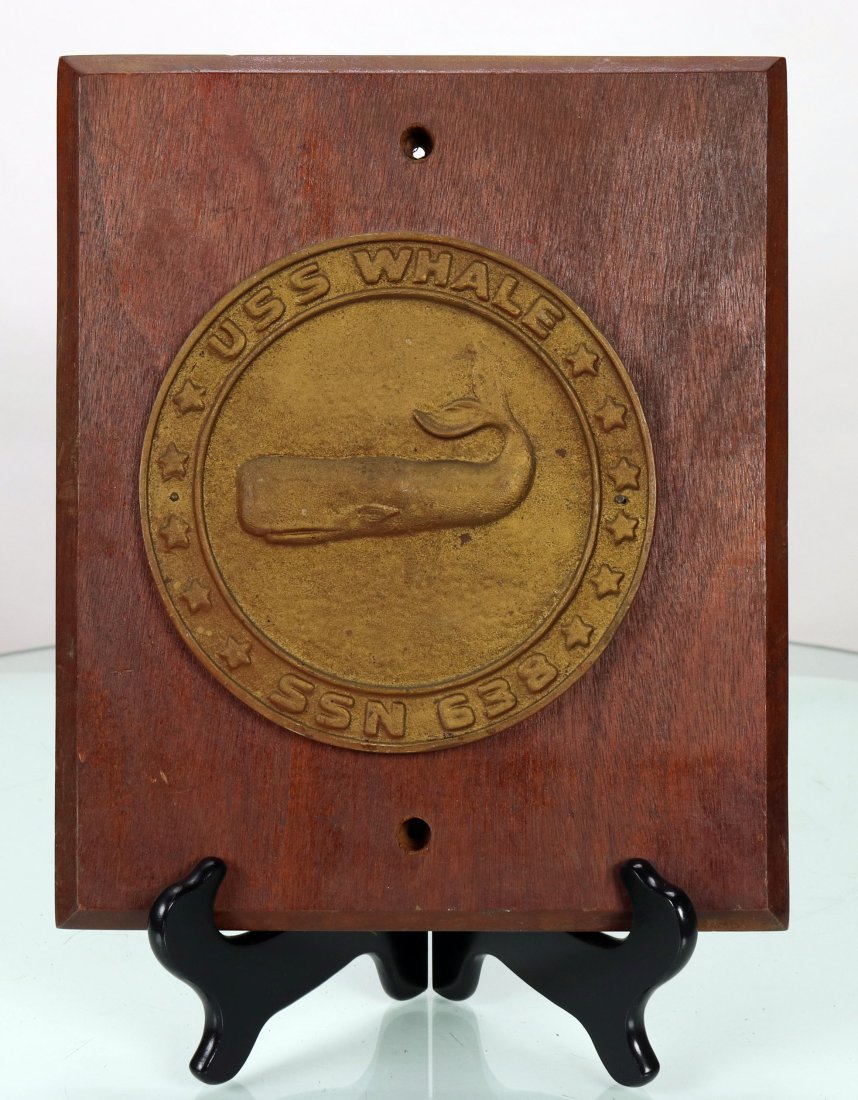 USS Whale SSN 638 Submarine Plaque: This is a vintage USS Whale SSN 638 submarine plaque mounted to a wood back. Measures 9 inches wide and 10.75 inches tall, weighs approximately 1 pound 11 ounces. Simple yet impressive whale image. Al