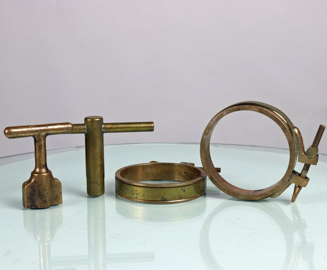 Vintage DESCO T Wrench, Cuff Rings & Cuff Ring Wrench (1 of 3)