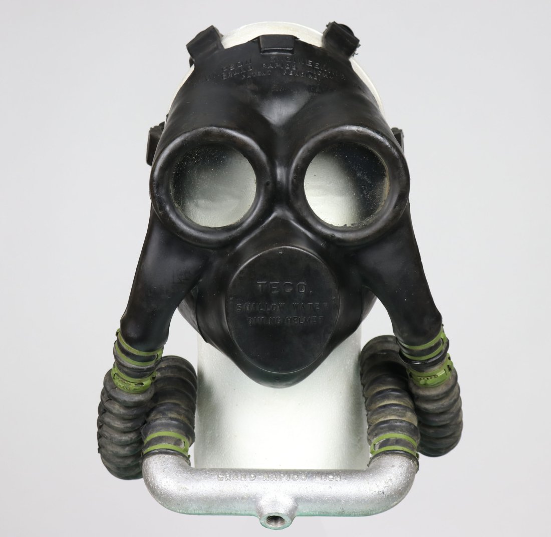 WW2 Thompson Engineering Shallow Water Diving Mask (1 of 8)