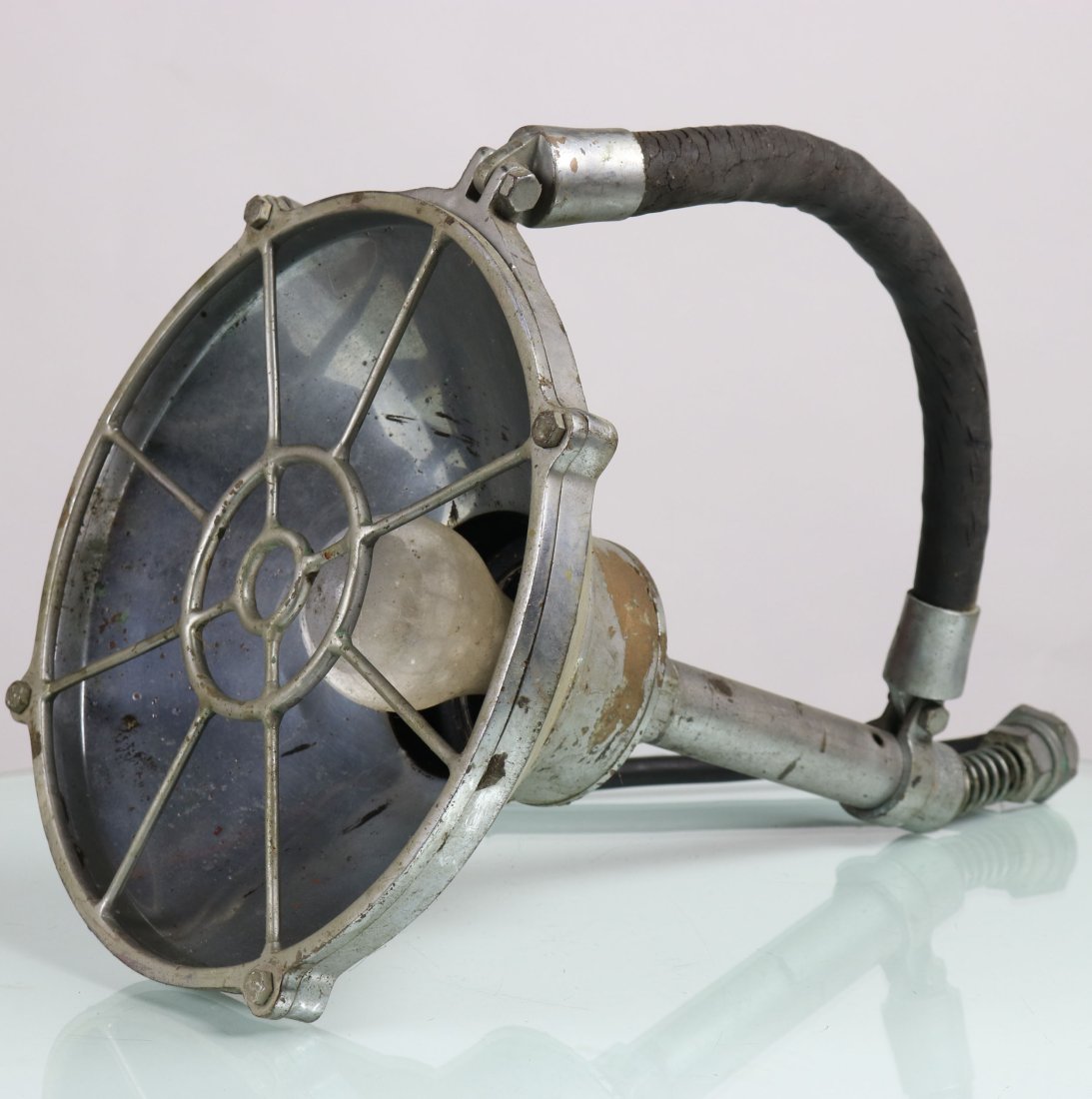WWII Morse Diving Equipment Underwater Electric Light (1 of 6)