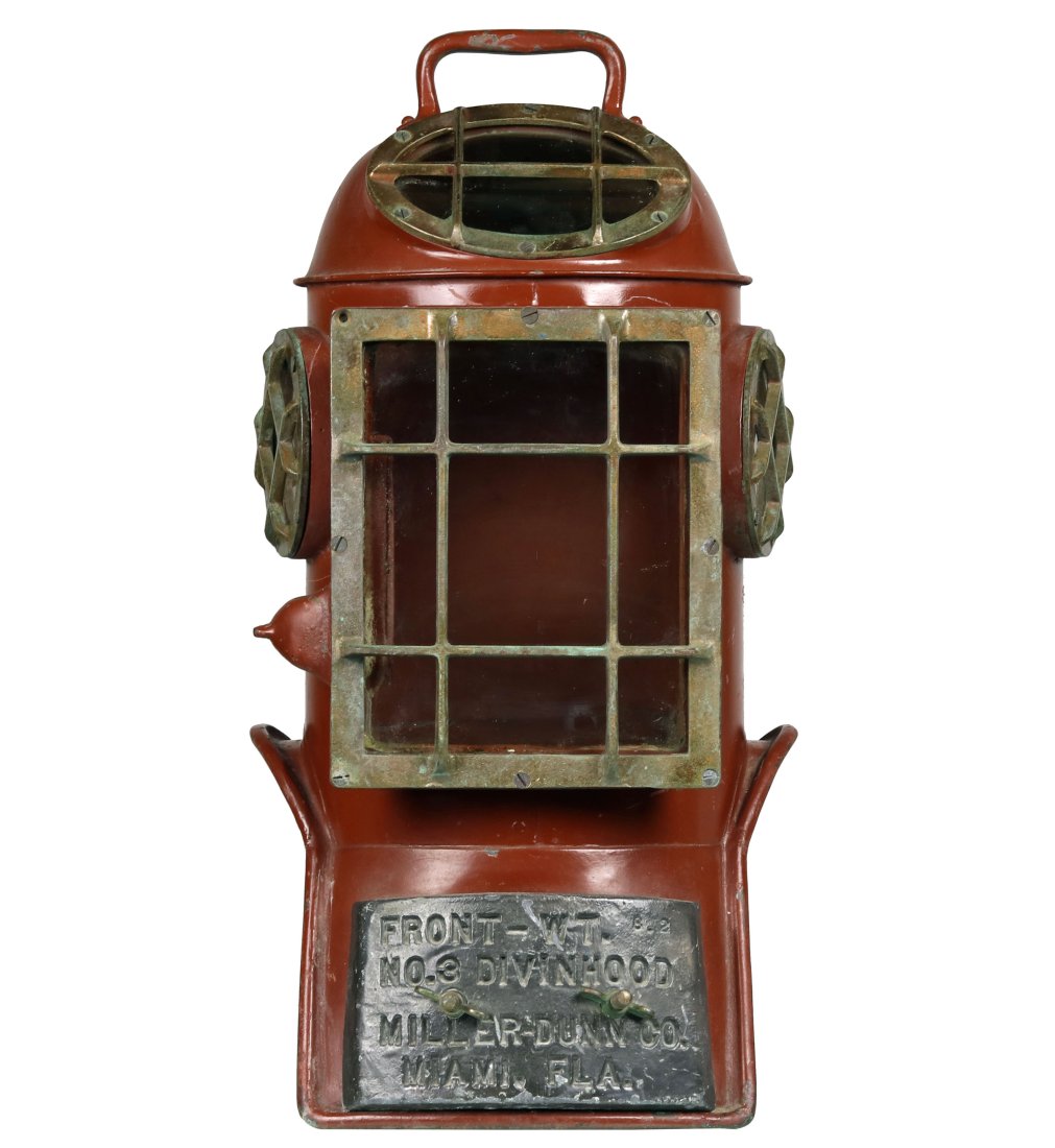 Miller Dunn Divinhood Style 3 WW2 Diving Helmet (1 of 11)