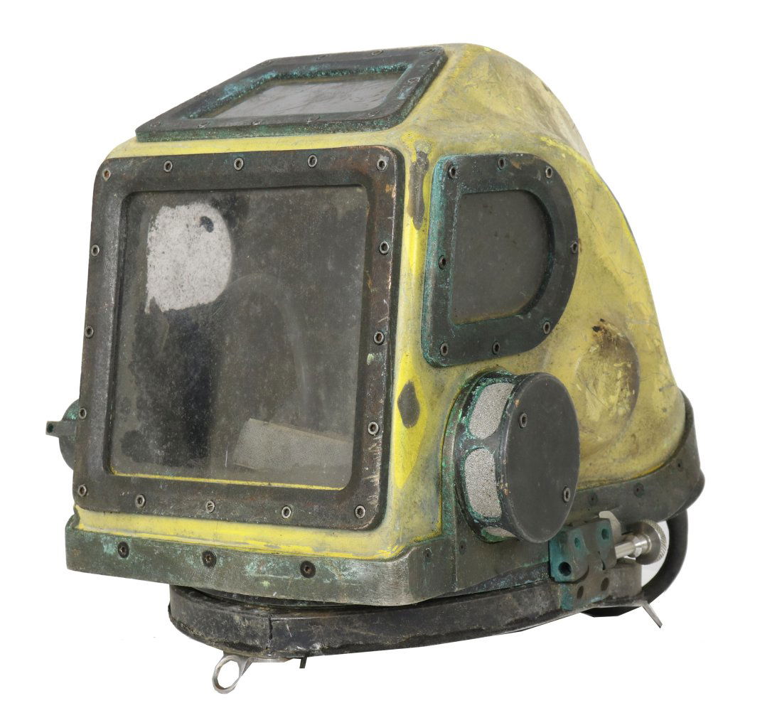 US Navy Mark 12 Morse Diving Equipment Diving Helmet (1 of 6)