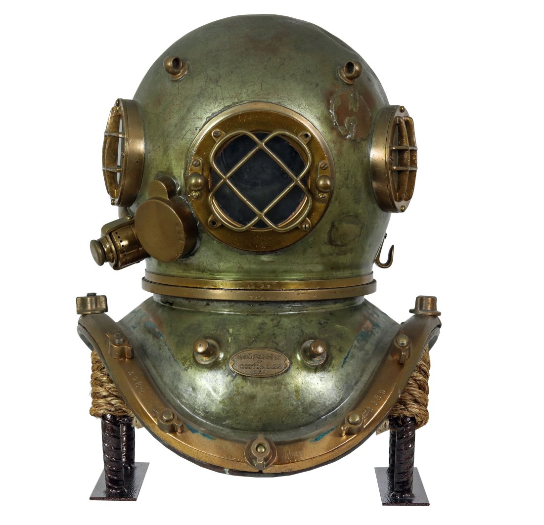 1931 AJ Morse & Son 3 Lite 12 Bolt Diving Helmet (1 of 14)