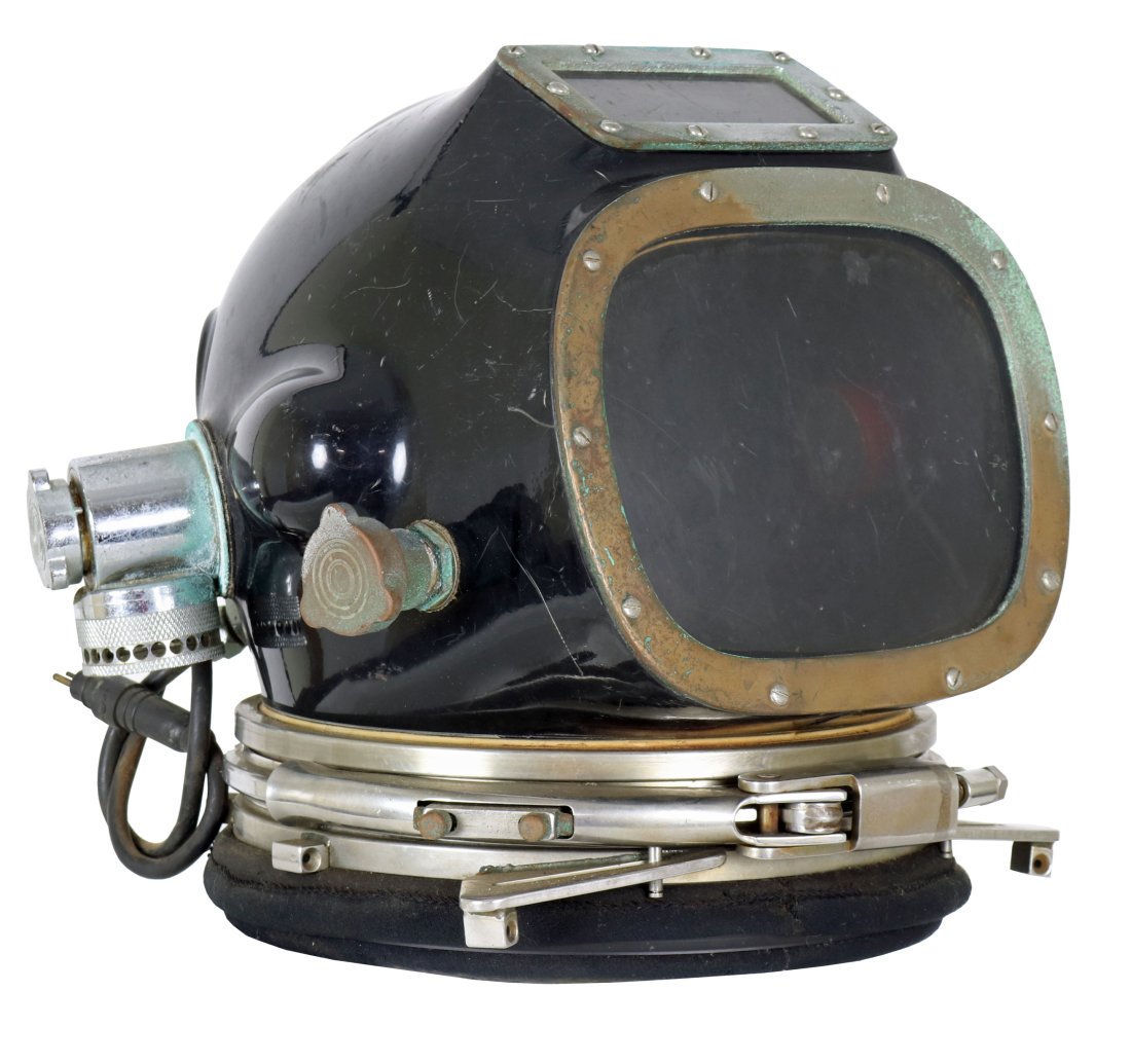 General Aquadyne AH-2 Fiberglass Diving Helmet (1 of 10)