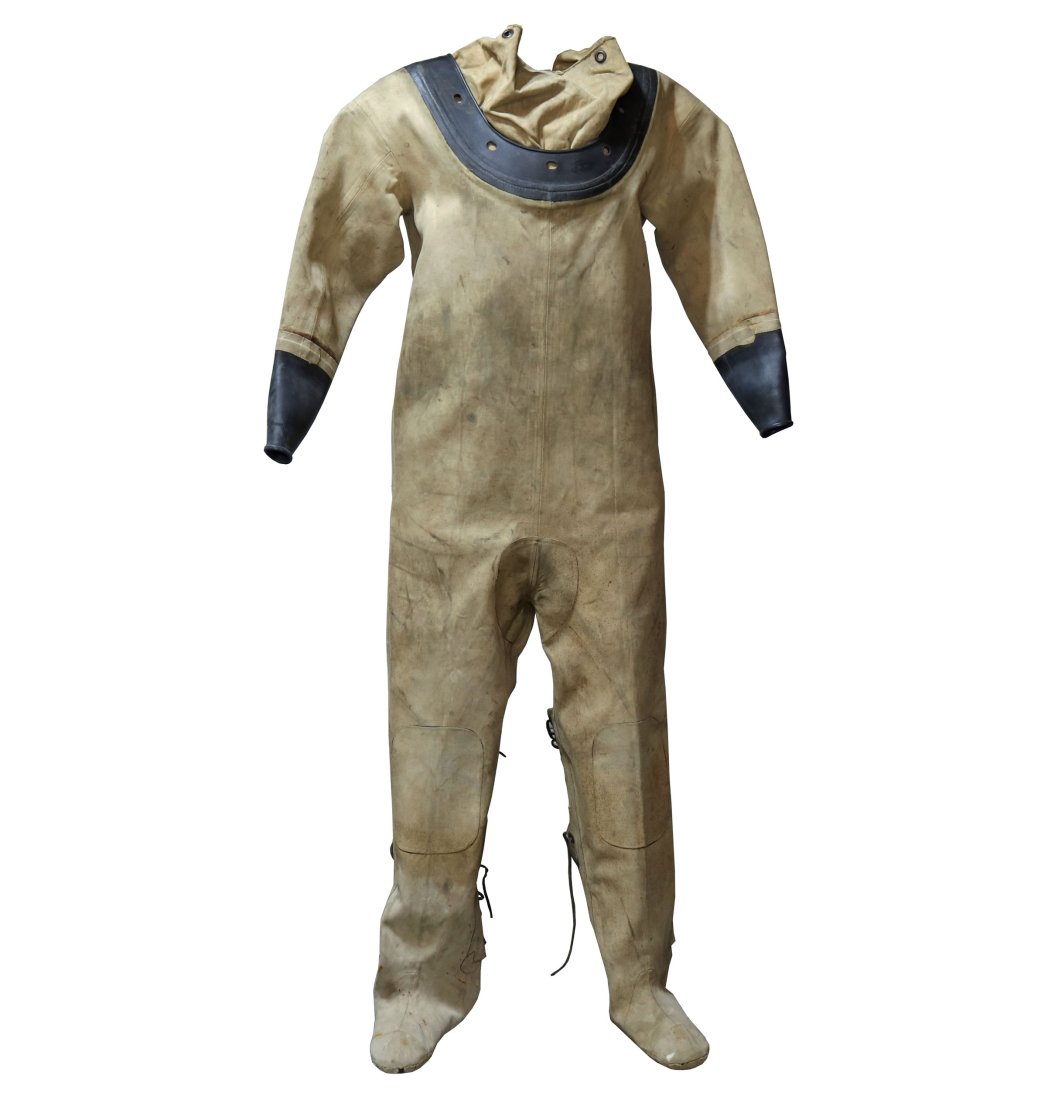 Mark V Divers Dress US Rubber Co March 1945 (1 of 5)