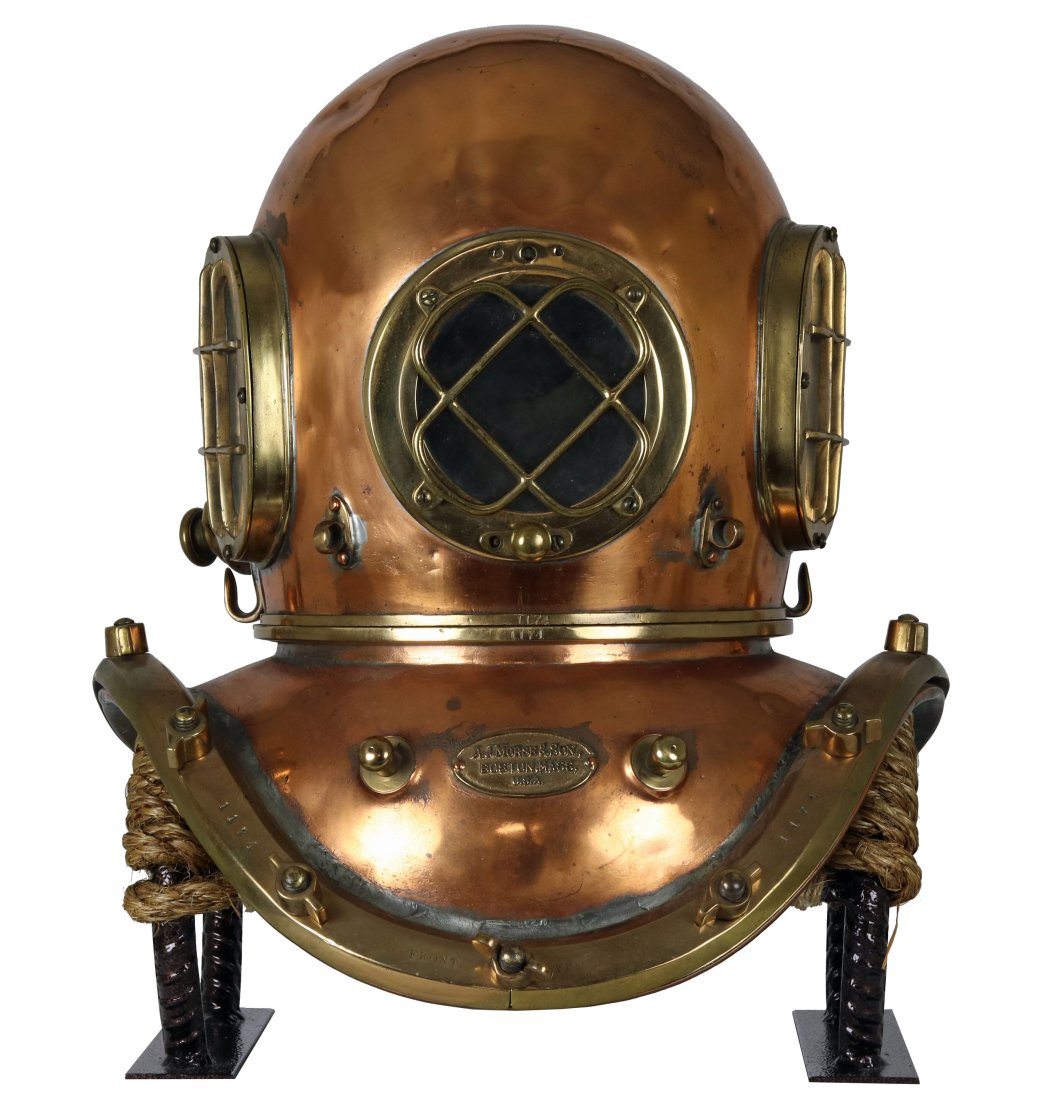 1900s A.J. Morse & Son 3 Light 12 Bolt Diving Helmet (1 of 12)