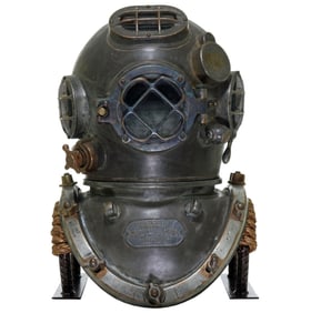 Rare 1943 Miller Dunn US Navy Mark V Diving Helmet