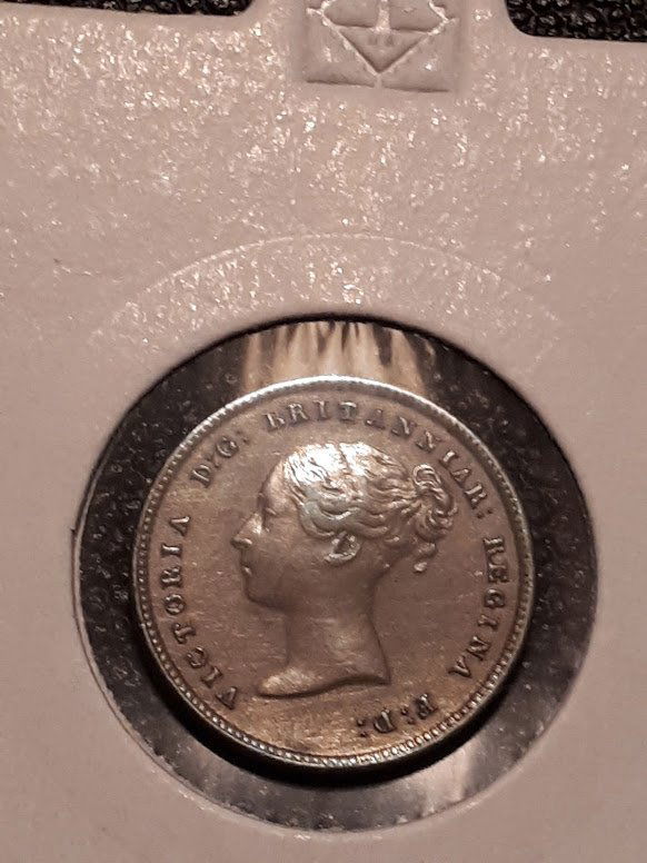 1843 HALF FARTHING (1 of 2)