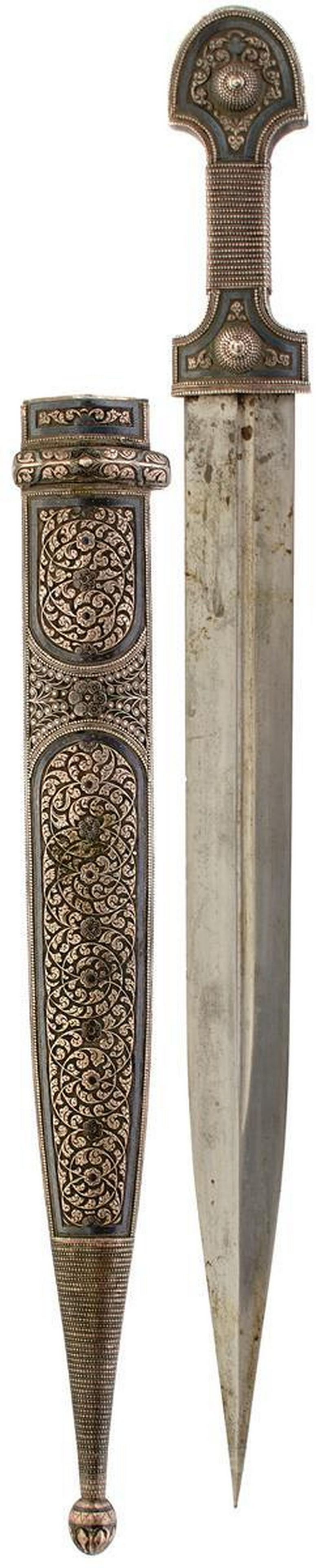 A LARGE CAUCASIAN KINDJAL, 38.5cm blade with offset (1 of 12)