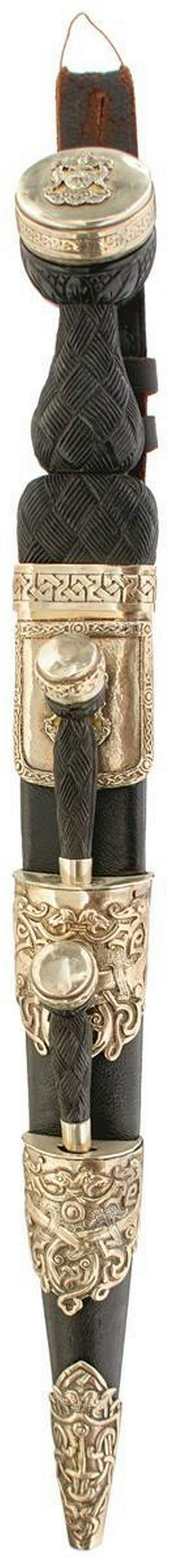 A LATE 19TH CENTURY SCOTTISH DIRK OF GLASGOW INTEREST, (1 of 20)