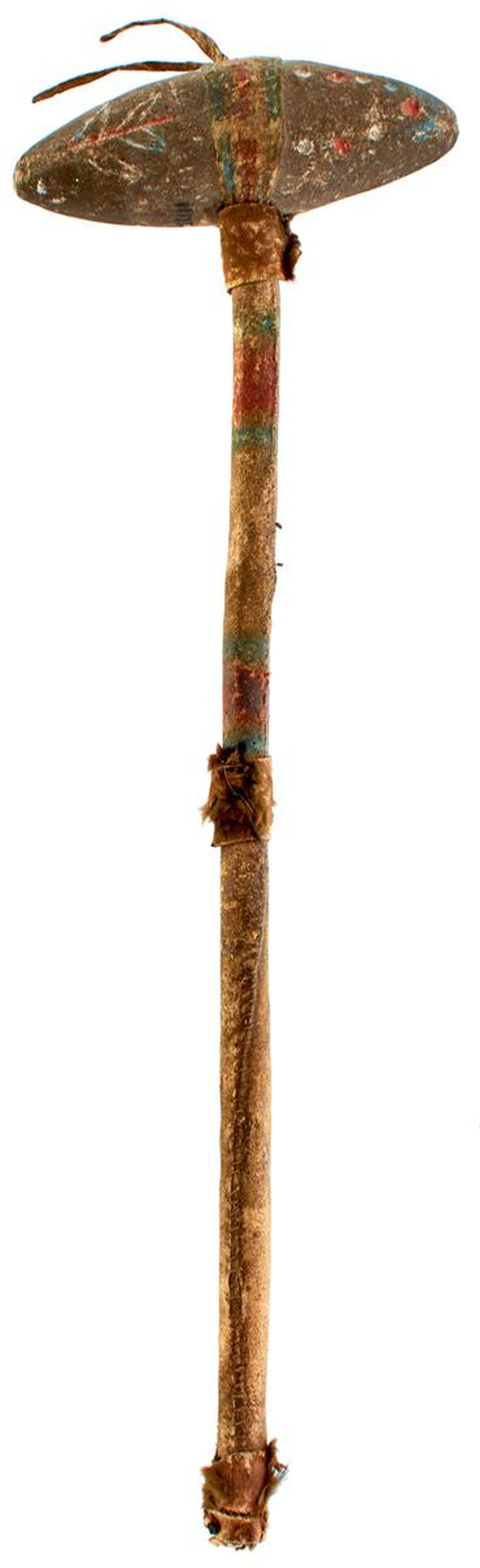 A 19TH CENTURY NATIVE AMERICAN STONE HEAD CLUB, (1 of 13)