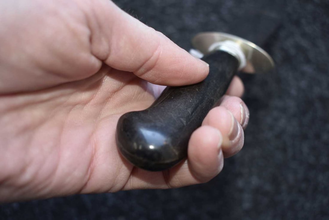 A SMALL BOWIE KNIFE, - 10