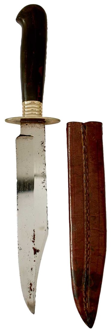 A SMALL BOWIE KNIFE, (1 of 11)