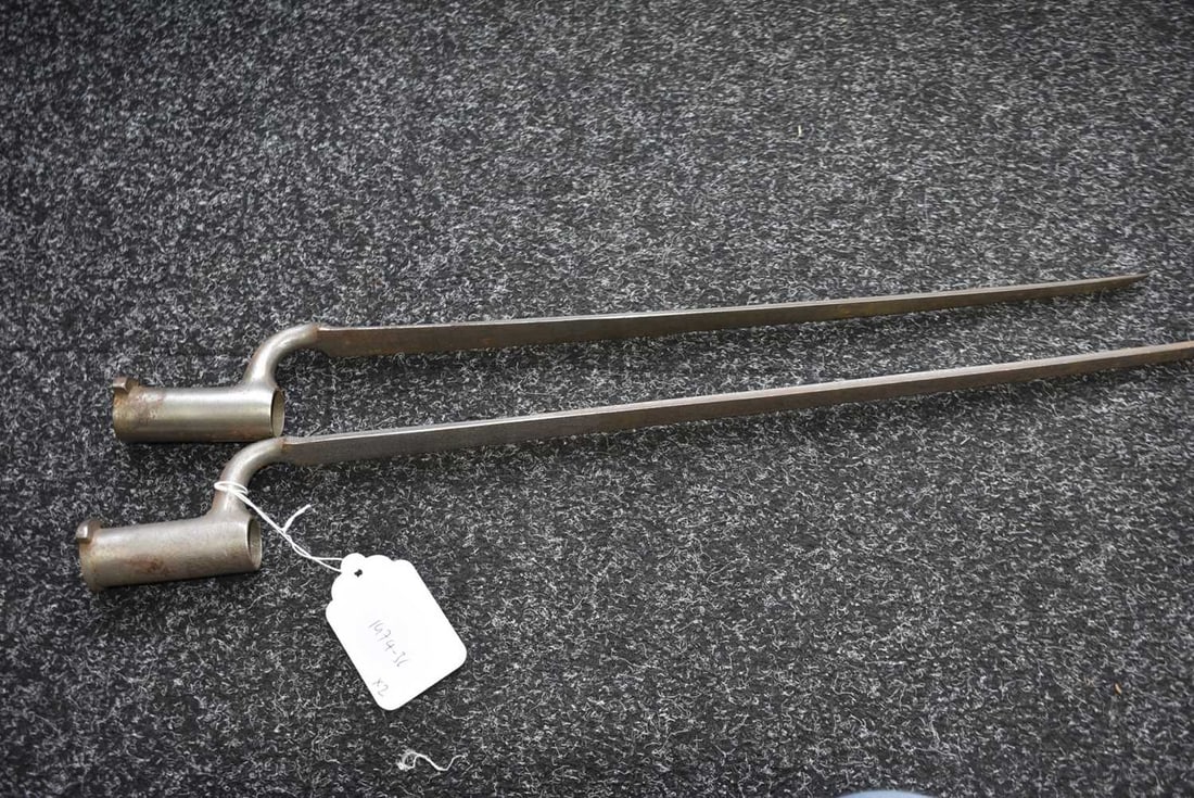 A BRITISH SOCKET BAYONET, - 3